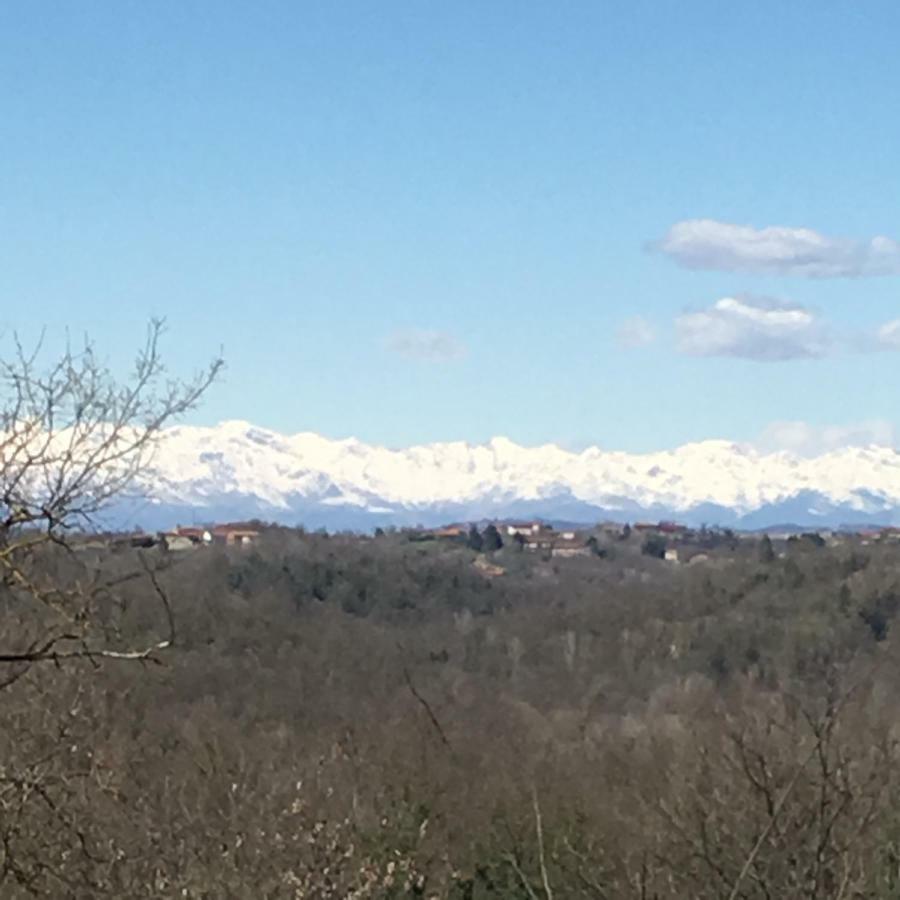 B&B La Semplice Nel Verde Asti Luaran gambar